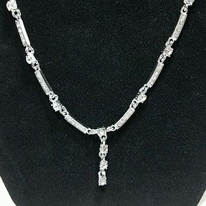 Elegant faux silver & diamond like necklace